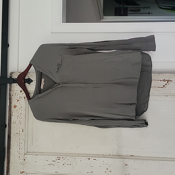 Banana Republic Blouse- M - Picture 2 of 7